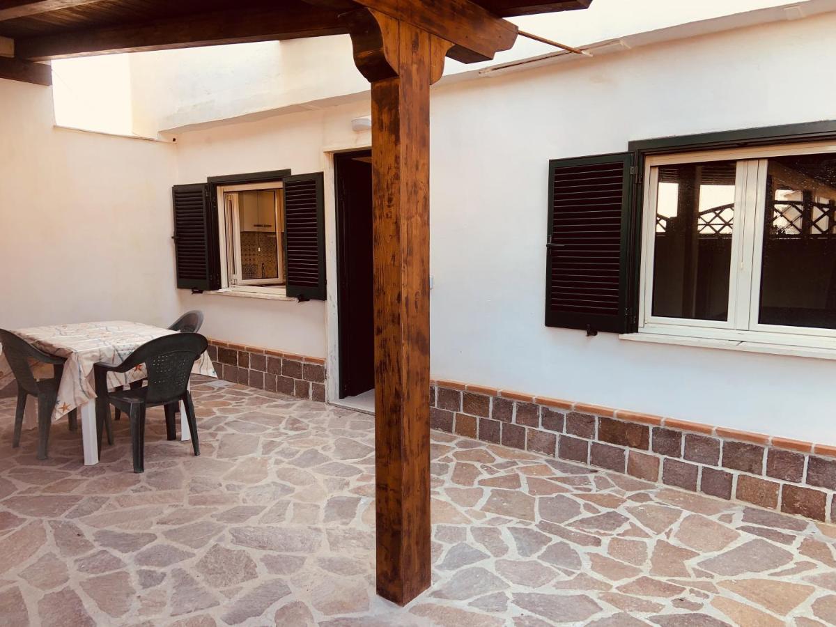 Edoardo E Franca Apartment มินตูร์โน ภายนอก รูปภาพ