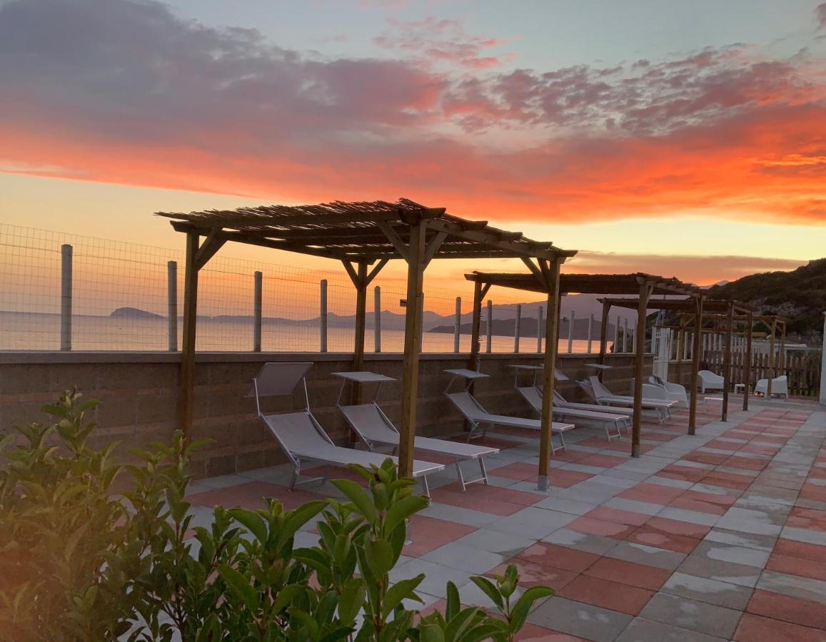 Edoardo E Franca Apartment มินตูร์โน ภายนอก รูปภาพ