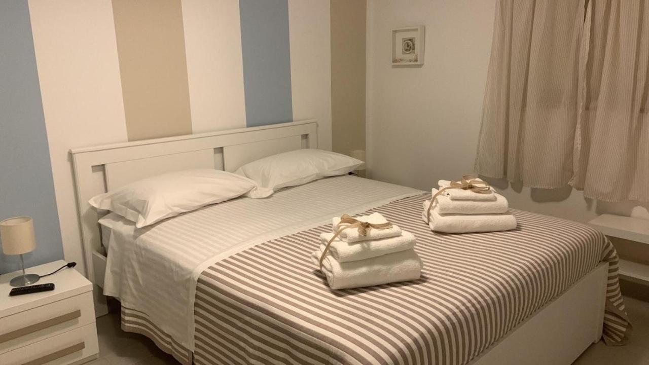 Edoardo E Franca Apartment มินตูร์โน ภายนอก รูปภาพ