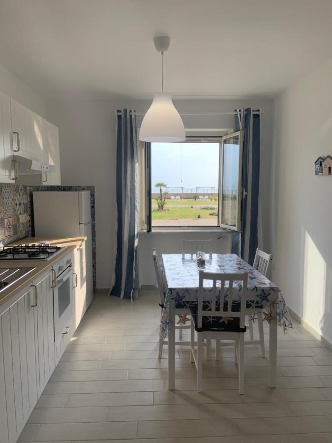 Edoardo E Franca Apartment มินตูร์โน ภายนอก รูปภาพ