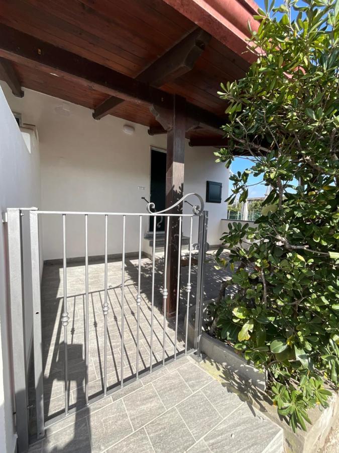 Edoardo E Franca Apartment มินตูร์โน ภายนอก รูปภาพ